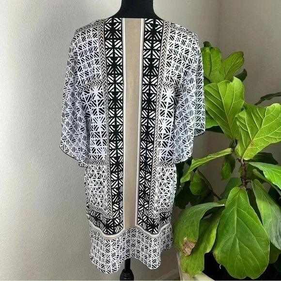 Jm Collection Women’s Sheer Sleeve Pullover Top Size Large - Picture 3 of 8